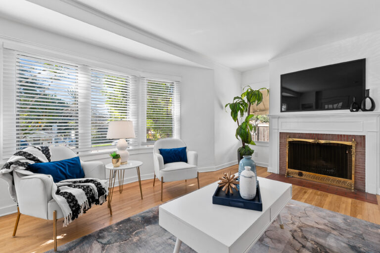 661 W Alegria Ave -07